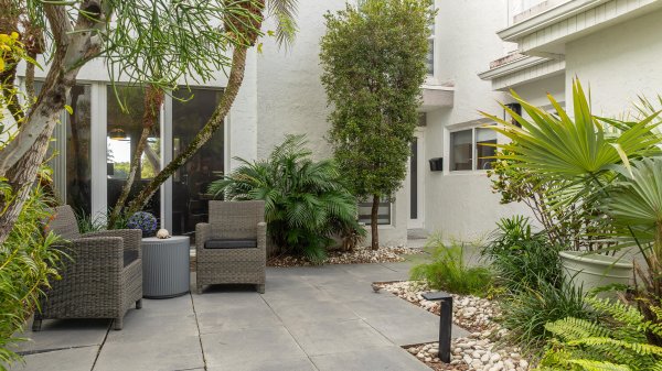 660 Kensington #10a Wilton Manors, FL 33305