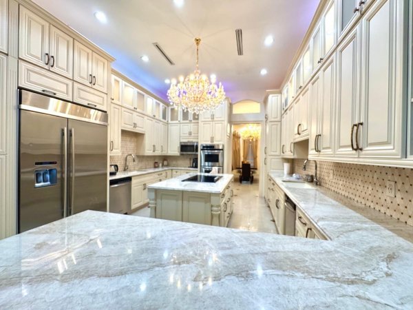 5981 SW 37th Fort Lauderdale, FL 33312