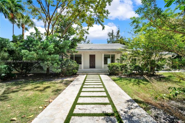 520 Bay Pt Rd Miami, FL 33137 520 Bay Pt Rd Miami, FL 33137