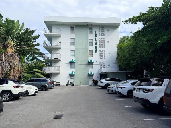 36 Island Ave #12 Miami Beach, FL 33139