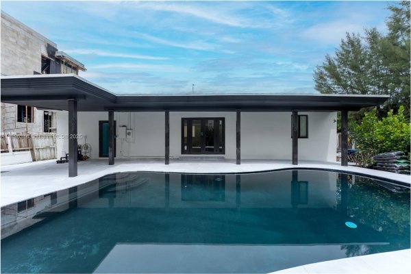 4144 Alton Rd #4144 Miami Beach, FL 33140 4144 Alton Rd #4144 Miami Beach, FL 33140