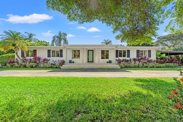 7300 SW 107th Ter Pinecrest, FL 33156