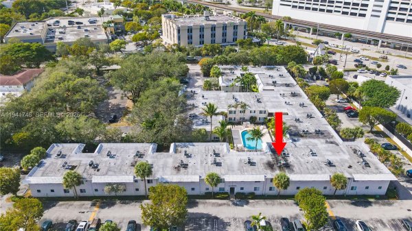 8607 SW 68th Ct #5 Pinecrest, FL 33156