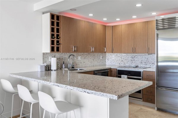 465 Ocean Dr #824 Miami Beach, FL 33139