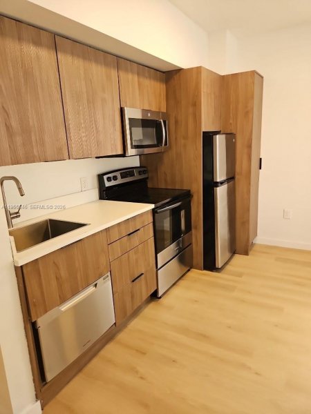 557 Michigan Ave #211 W/PARKING Miami Beach, FL 33139