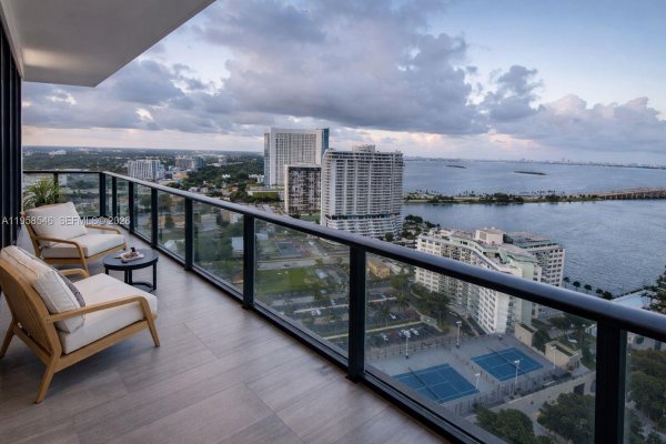 501 NE 31st St #2401 Miami, FL 33137