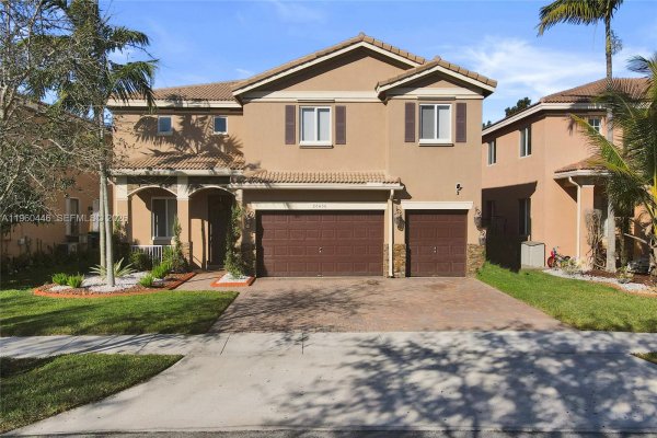 20456 NW 8th Ct Miami Gardens, FL 33169