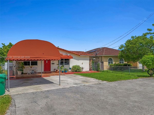 2821 SW 65th Ave Miami, FL 33155