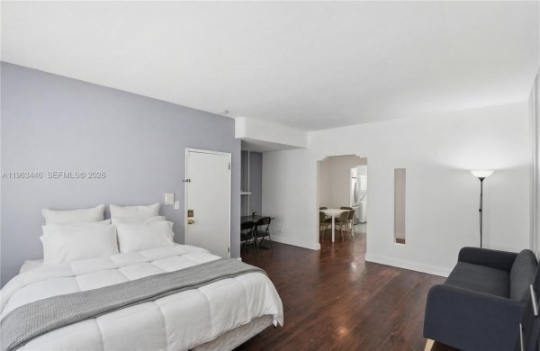 736 12th St #7 Miami Beach, FL 33139