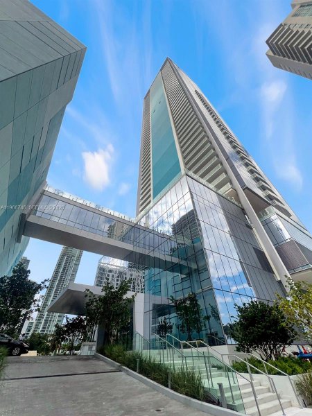 700 NE 26th Ter #4501 Miami, FL 33137