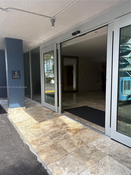 16558 NE 26th Ave #6I North Miami Beach, FL 33160