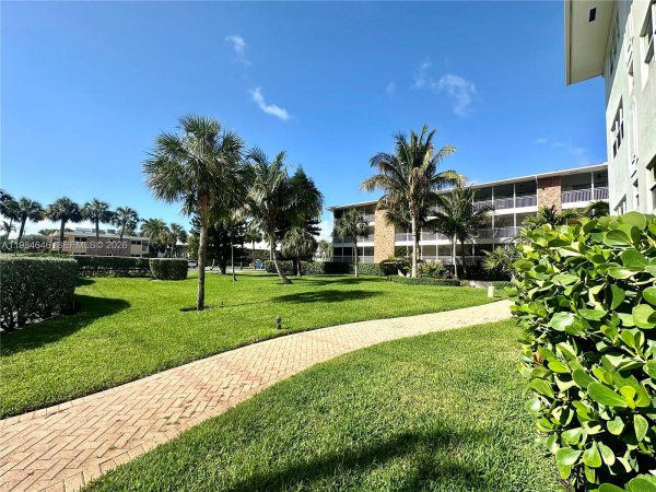 2501 S Ocean Blvd #1040 Boca Raton, FL 33432