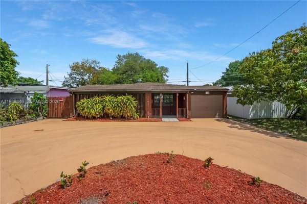 17831 NE 13th Ave North Miami Beach, FL 33162