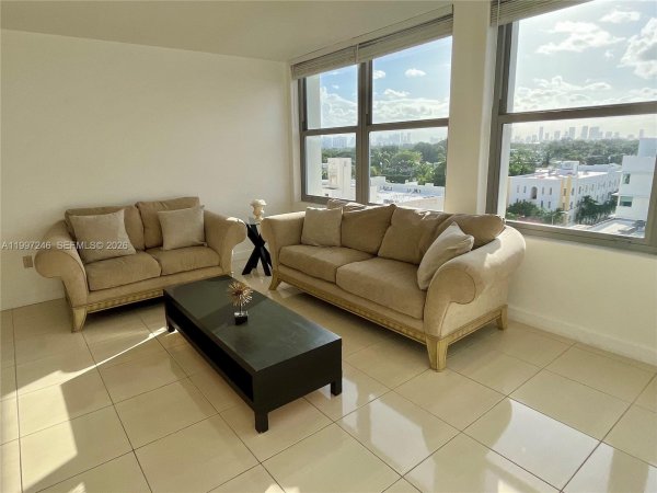 2899 Collins Ave #810 Miami Beach, FL 33140