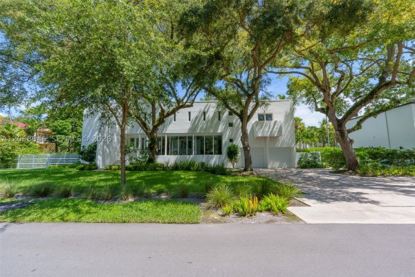 7277 SW 165th St Palmetto Bay, FL 33157