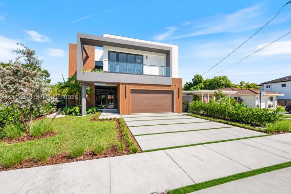 6335 SW 34th St Miami, FL 33155