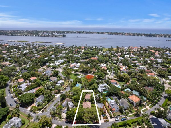 333 Marlborough West Palm Beach, FL 33405