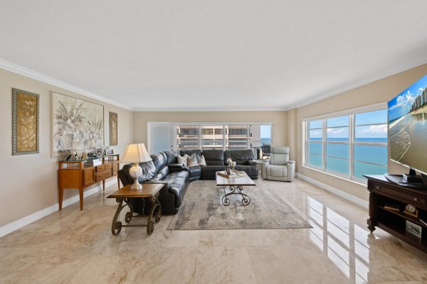 3750 Galt Ocean Dr #1211 Fort Lauderdale, FL 33308
