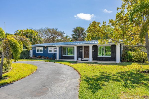 2624 NE 30th Fort Lauderdale, FL 33306