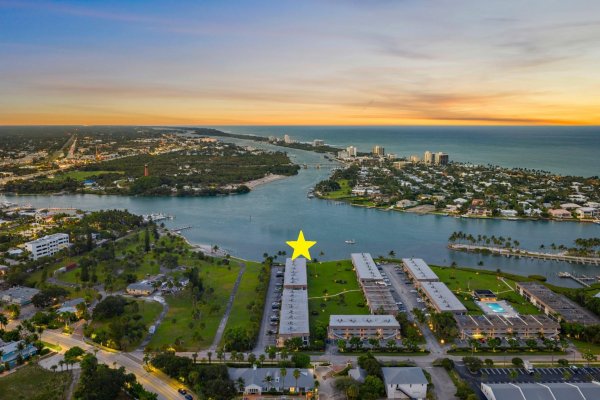 755 Saturn St #I 208 Jupiter, FL 33477