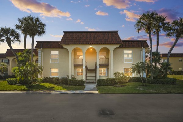 717 S Us Hwy 1 #305 Jupiter, FL 33477