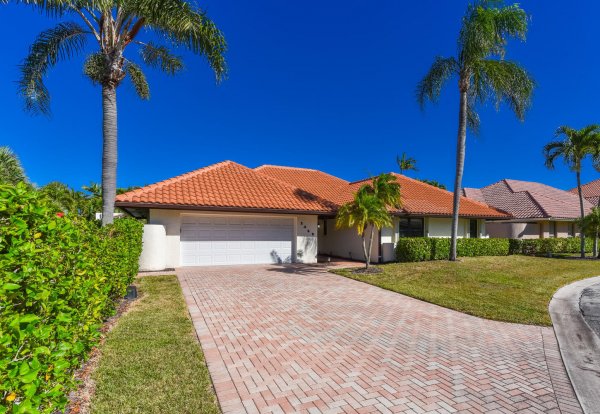 1469 Via Privada Jupiter, FL 33477