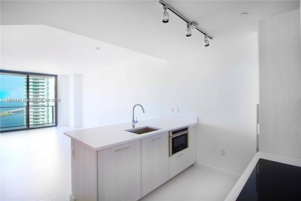 501 NE 31st St #2005 Miami, FL 33137