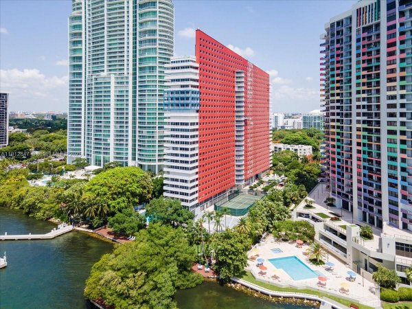 1627 Brickell Ave #1401 Miami, FL 33129