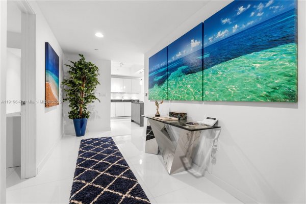 1010 Brickell Ave #4206 Miami, FL 33131