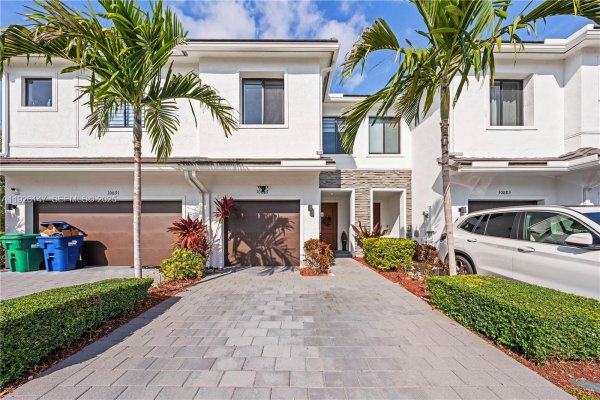 10887 SW 232nd Ter Homestead, FL 33032