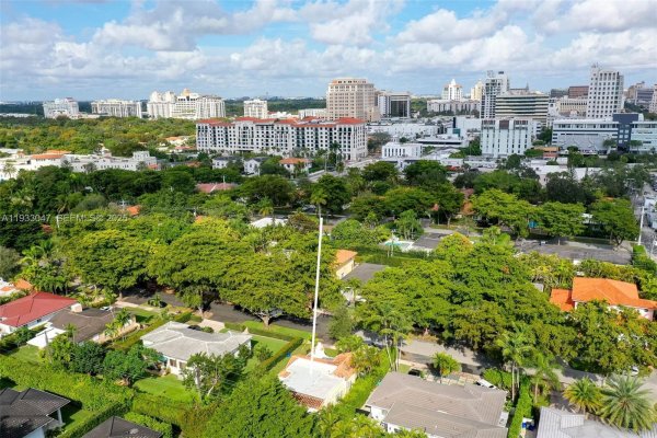 222 Romano Ave Coral Gables, FL 33134