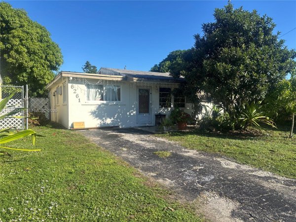 6261 SW 25th St Miramar, FL 33023