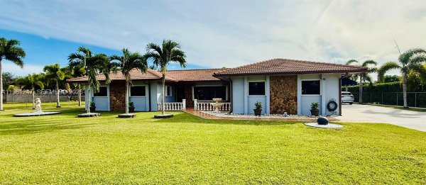 17100 SW 274th St Homestead, FL 33031