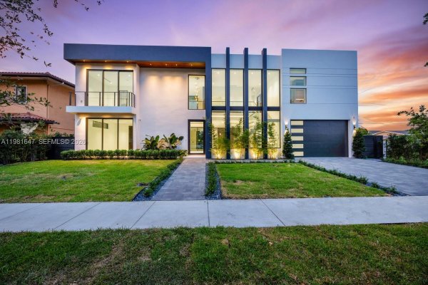 4231 SW 11th St Miami, FL 33134