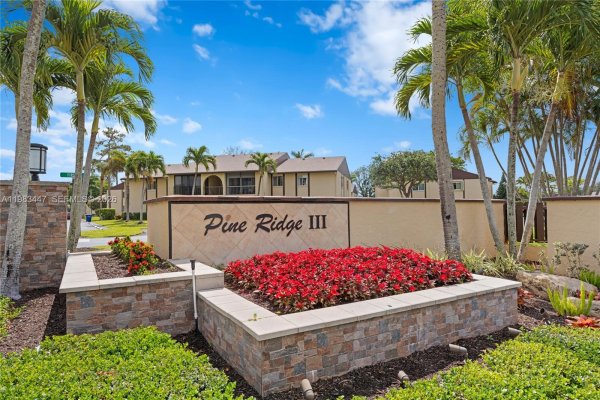 Undisclosed Address Green Acres, FL 33463