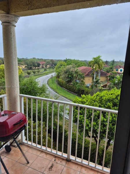 6930 NW 179th St #403-8 Hialeah, FL 33015