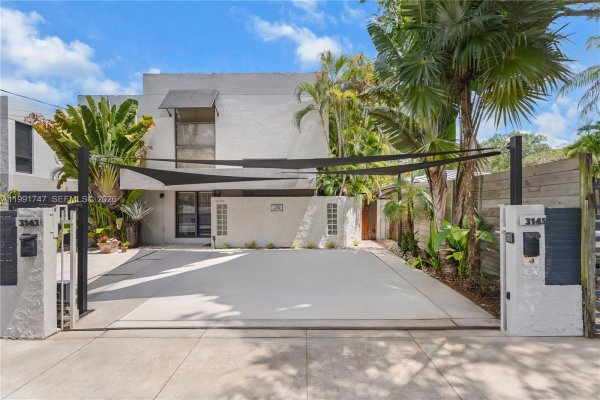 3145 Virginia St #4 Miami, FL 33133