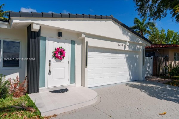 5419 NE 22nd Ave Fort Lauderdale, FL 33308