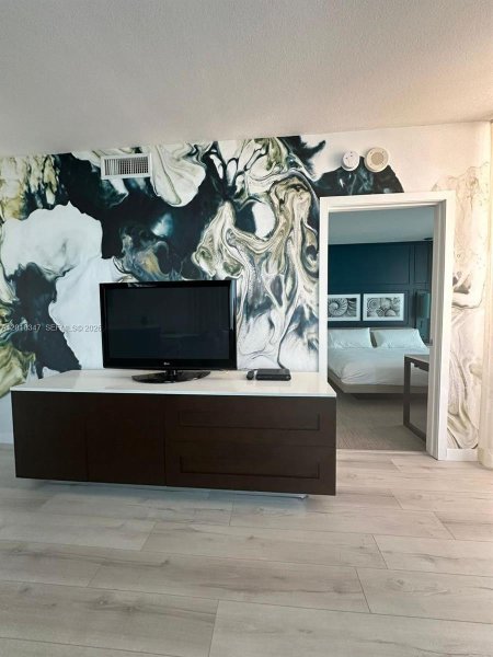 17315 Collins Ave #2006 Sunny Isles Beach, FL 33160