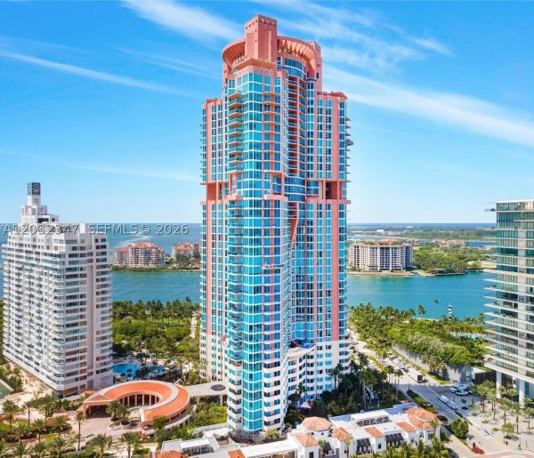 300 S Pointe Dr #908 Miami Beach, FL 33139