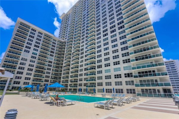 3900 Galt Ocean Dr #403 Fort Lauderdale, FL 33308