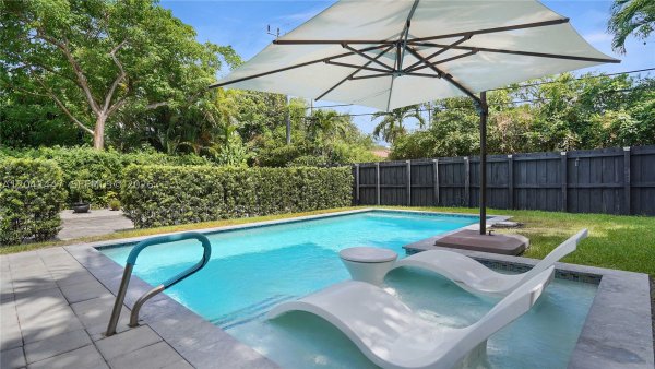 101 NE 110th St Miami Shores, FL 33161