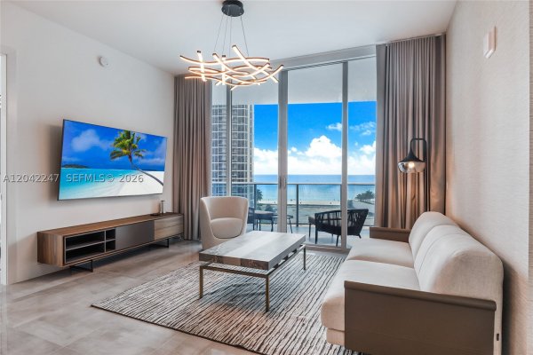 17550 Collins Ave #702 Sunny Isles Beach, FL 33160
