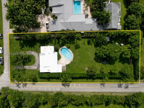 7550 SW 75th St Miami, FL 33143