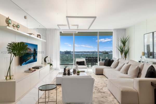 10201 Collins Ave #907 Bal Harbour, FL 33154