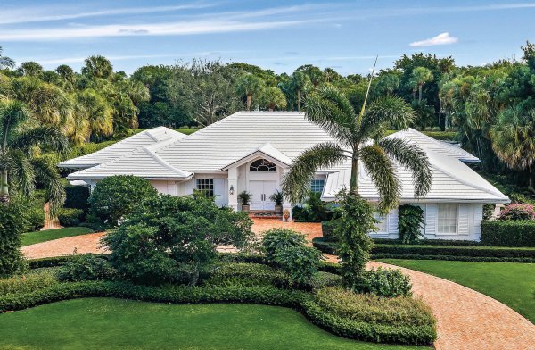 11818 Lost Tree North Palm Beach, FL 33408