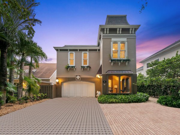 525 N Victoria Park Rd Fort Lauderdale, FL 33301