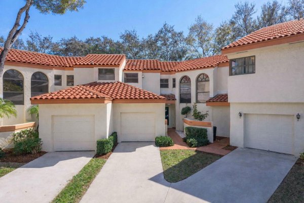 3406 Emerald Oaks #804 Hollywood, FL 33021