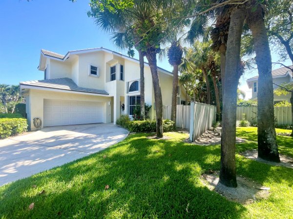 2033 Staysail Ln Jupiter, FL 33477
