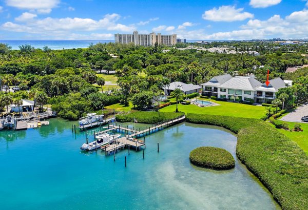 851 Saturn St #F Jupiter, FL 33477